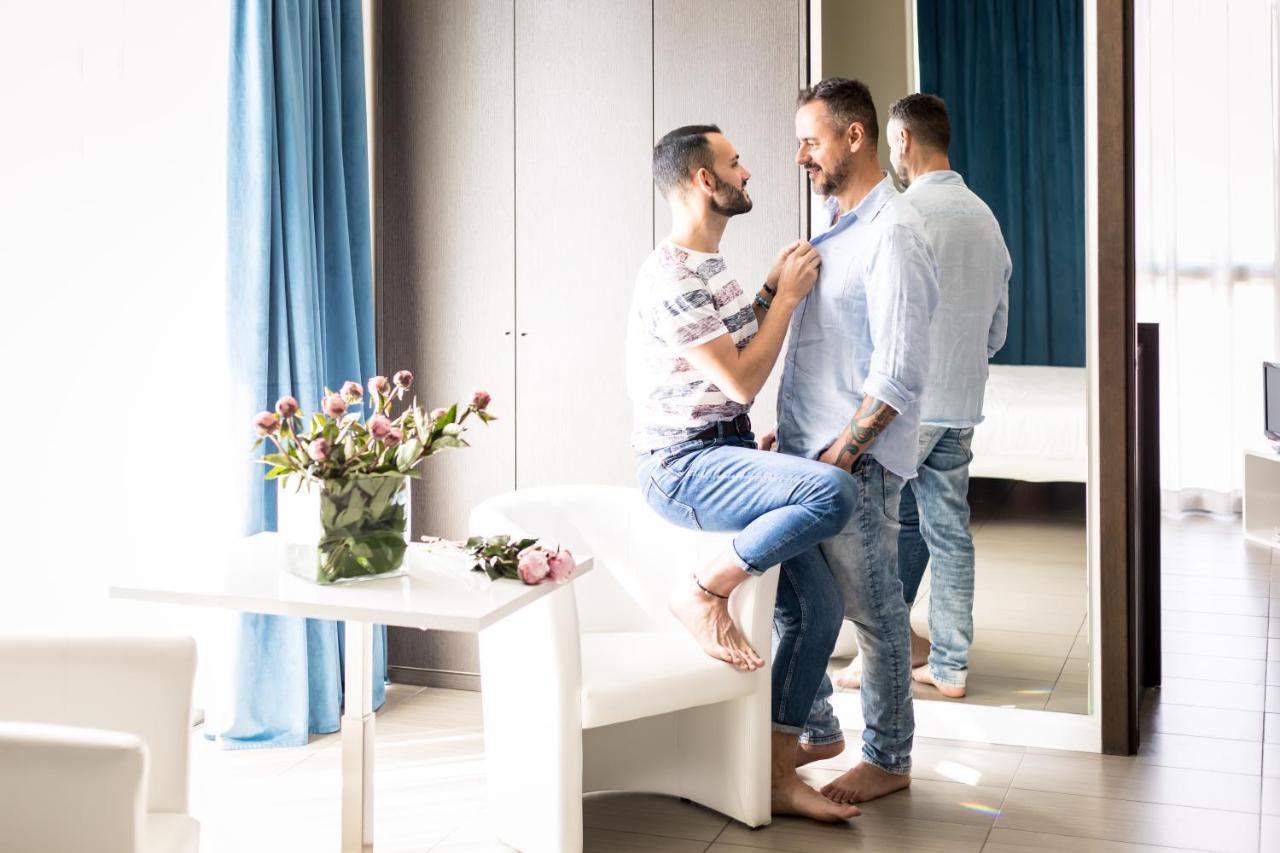 The One Hotel - Designed For Adults - Pet Lovers Riccione Dış mekan fotoğraf